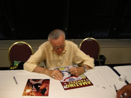 Stan Lee Signing